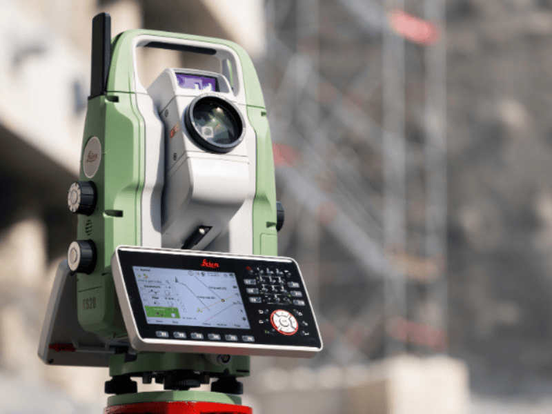 Software CAD per Modellazione Solidi e Superfici Avanzate